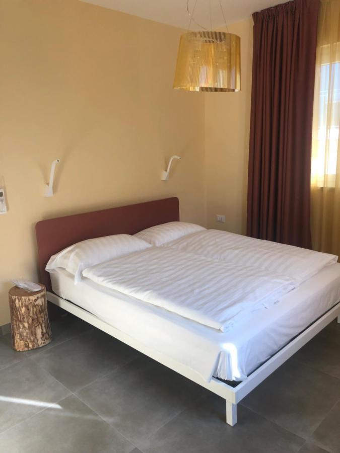 Il Cubo Di Anja Home Of Amazing View Pisogne Exterior photo